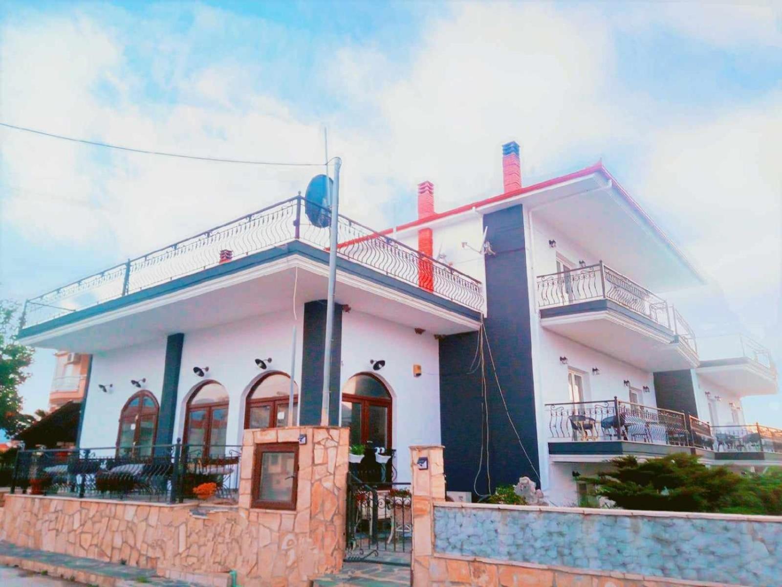 וראסנה Villa Camellia מראה חיצוני תמונה